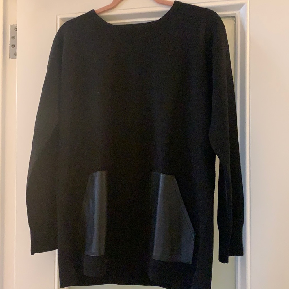 JCrew tunic with leather pockets in beautiful merino wool size medium